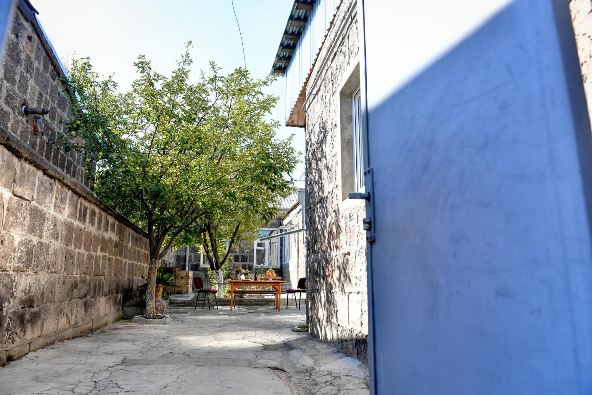 غيومري Guest House David'S B&B المظهر الخارجي الصورة