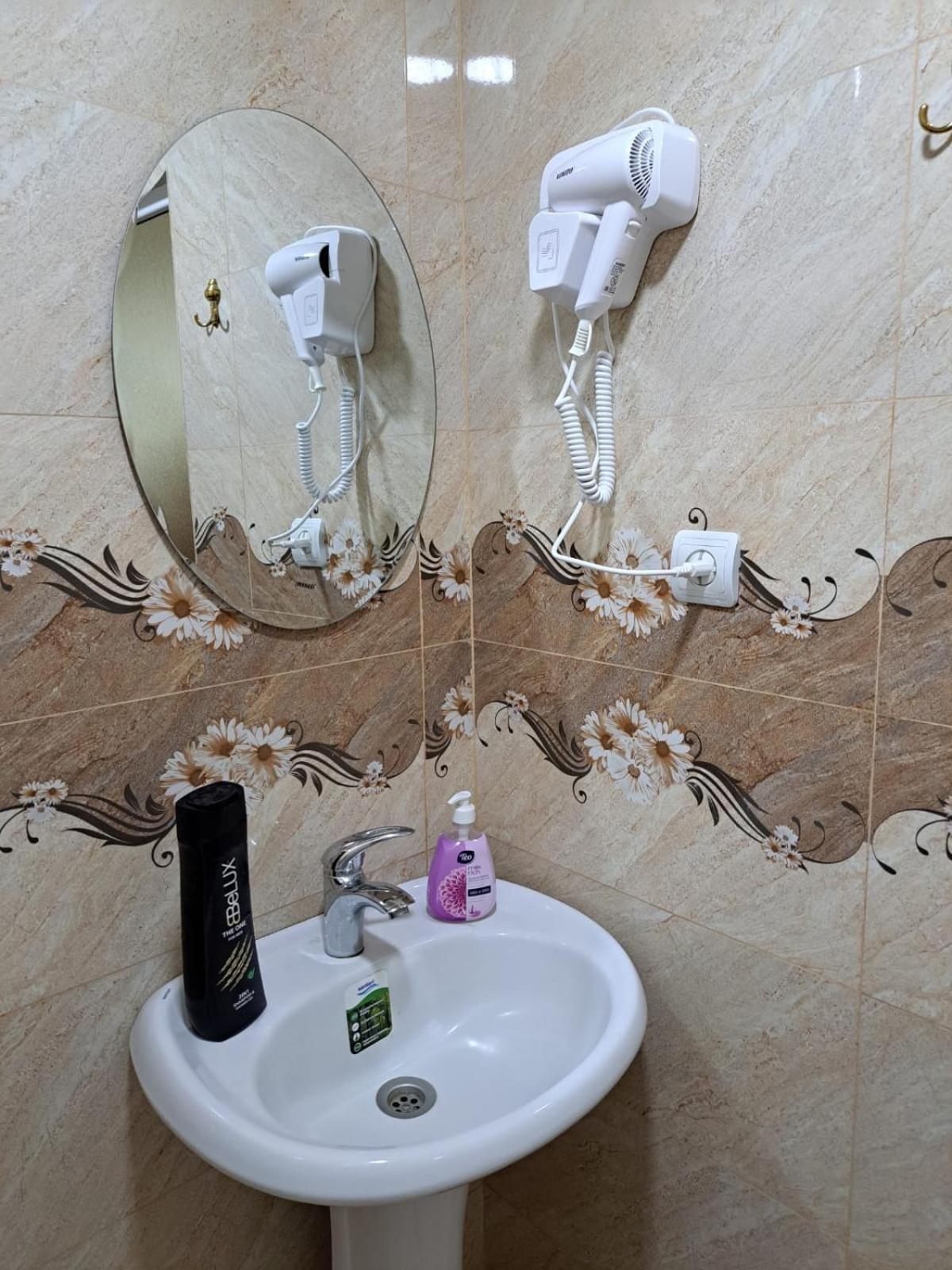غيومري Guest House David'S B&B المظهر الخارجي الصورة